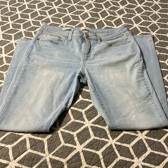 UNIVERSAL THREADS Mid Rise Skinny jeans - Picture 2 of 10